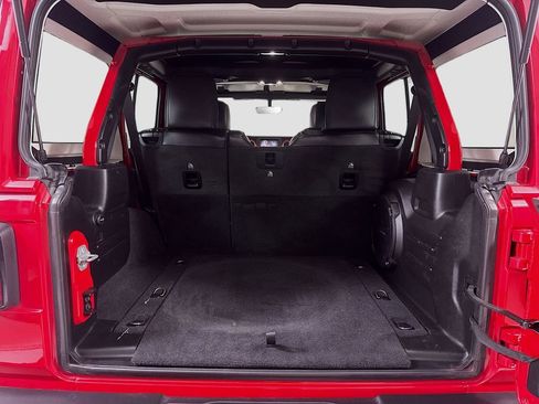 Used 2021 Jeep Wrangler Unlimited Rubicon w/ Uconnect 4C Nav & Sound Group image 21