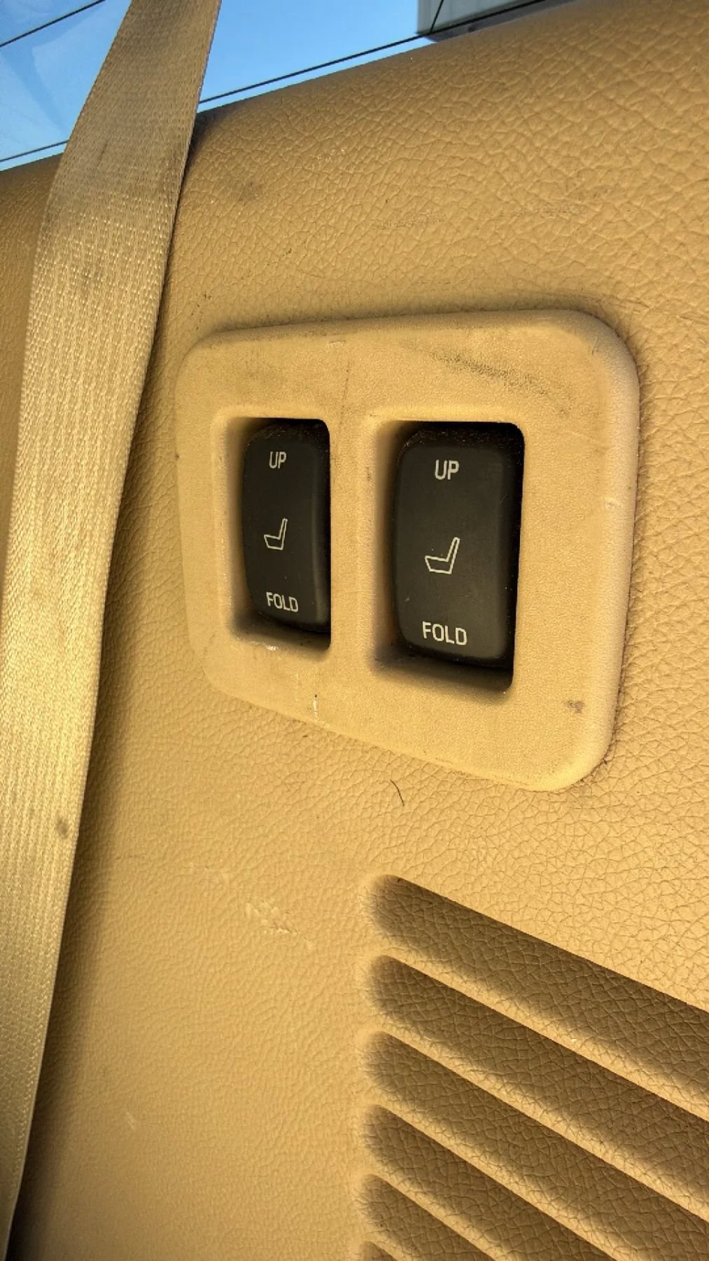 Used 2015 Ford Expedition Limited w/ Equipment Group 301A RWD image 38
