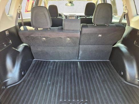 Used 2017 Toyota RAV4 LE w/ All Weather Liner Package AWD/4WD image 27