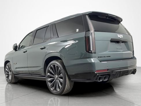 Used 2026 Cadillac Escalade V AWD/4WD image 3