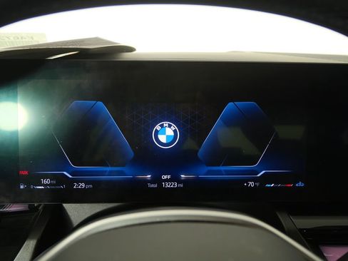 Certified 2025 BMW 540i xDrive image 23