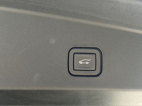 Used 2024 Cadillac Lyriq Sport AWD/4WD image 11