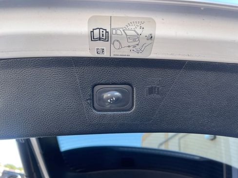 Used 2017 Ford Edge SEL w/ Equipment Group 201A FWD image 10