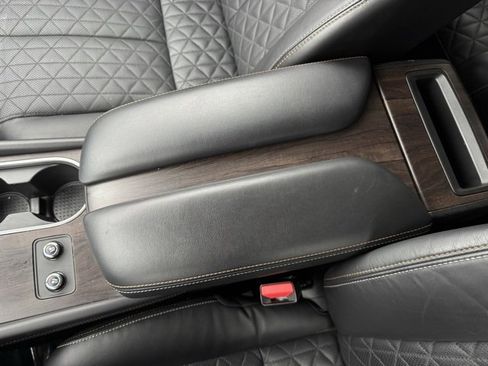 Used 2024 Nissan Murano Platinum image 18