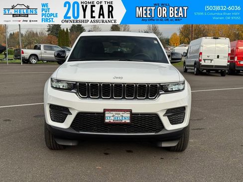 New 2025 Jeep Grand Cherokee Laredo X w/ Luxury Tech Group I image 13