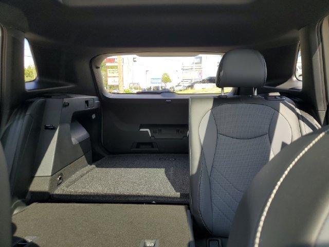 Certified 2026 Volkswagen Tiguan SE R-Line FWD image 11