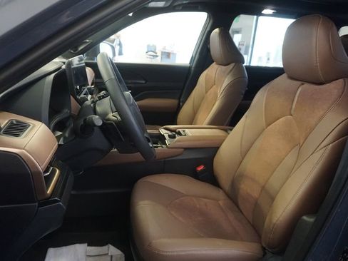 Certified 2026 Toyota Grand Highlander AWD Hybrid image 19