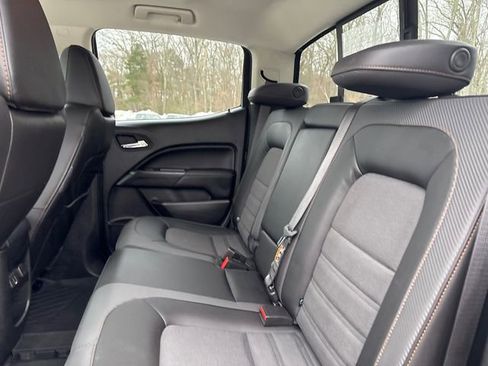 Used 2022 GMC Canyon AT4 image 16