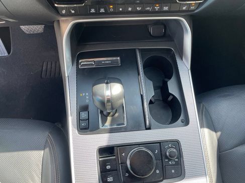 Used 2024 MAZDA CX-90 3.3 Turbo S w/ Premium Package AWD/4WD image 12