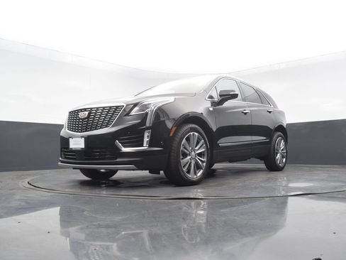 New 2026 Cadillac XT5 Premium Luxury w/ Driver Assist Package AWD/4WD image 17