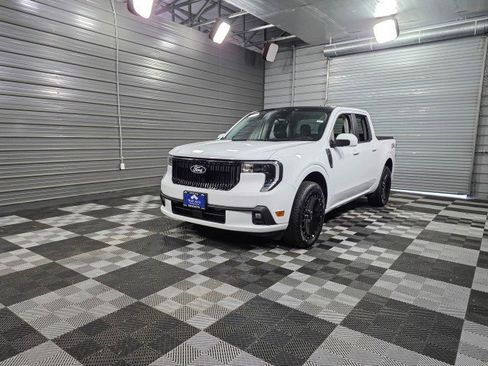 Used 2025 Ford Maverick Lobo image 45