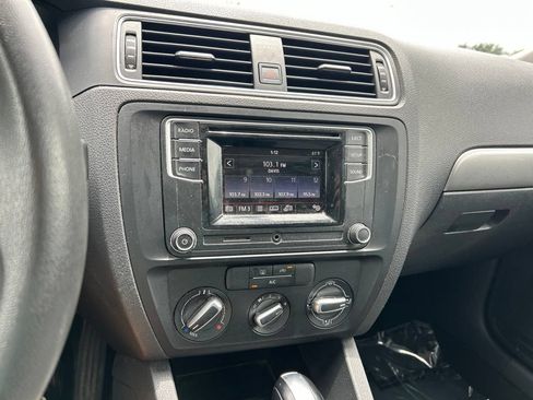 Used 2017 Volkswagen Jetta S FWD image 29