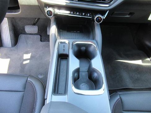 New 2025 Chevrolet Equinox EV RS image 25