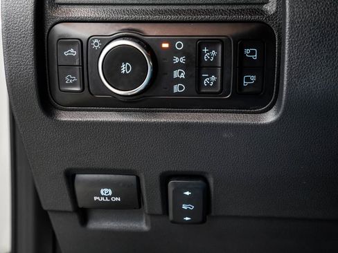 Used 2026 Ford F250 Lariat AWD/4WD image 38