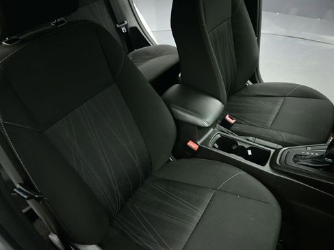Used 2018 Ford Focus SE image 57