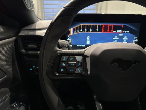 Used 2025 Ford Mustang Dark Horse image 55