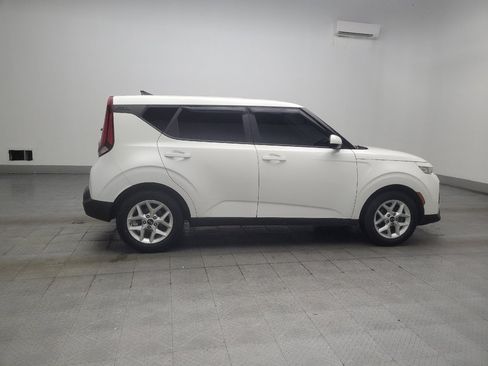 Used 2021 Kia Soul S FWD image 10