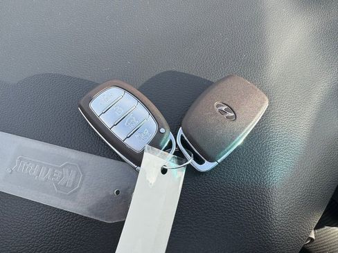 Used 2021 Hyundai Tucson SEL image 17