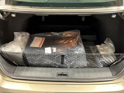 Certified 2026 Nissan Sentra SV w/ SV Convenience Package FWD image 36