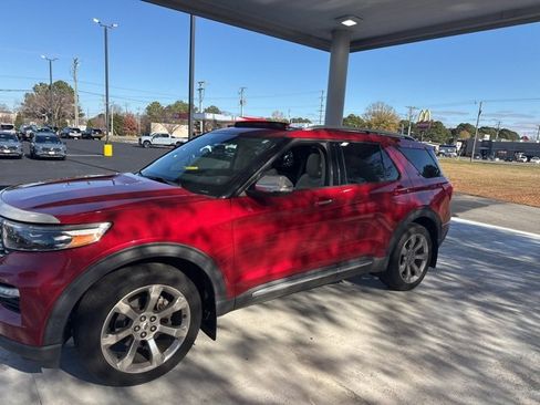 Used 2020 Ford Explorer Platinum w/ Premium Technology Package image 7