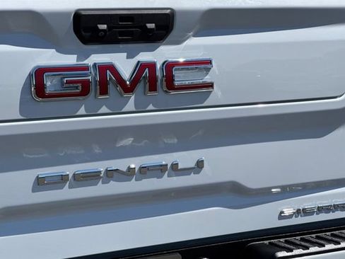 Used 2021 GMC Sierra 3500 Denali w/ Denali Ultimate Package AWD/4WD image 53