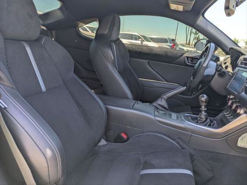 Used 2023 Toyota GR86 Premium w/ ALL Weather Mat Package (TMS) RWD image 21