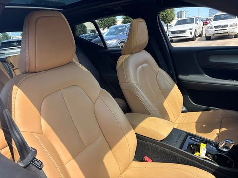 Used 2020 Volvo XC40 T4 Inscription FWD image 13