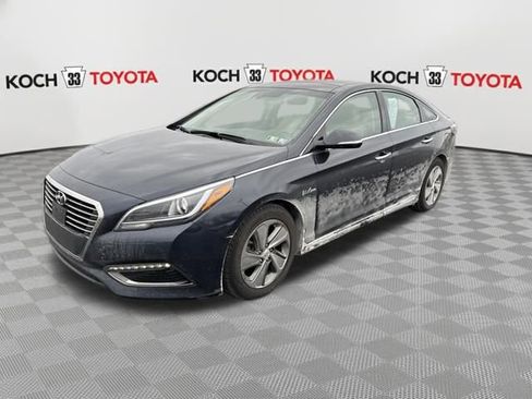 Used 2017 Hyundai Sonata Limited w/ Ultimate Package 02 image 3