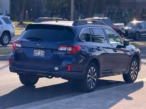 Used 2015 Subaru Outback 2.5i Limited AWD/4WD image 5