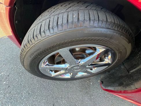 Used 2008 Cadillac XLR image 30