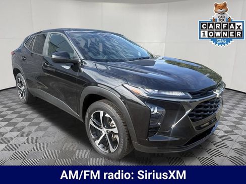 Used 2024 Chevrolet Trax RS FWD image 9
