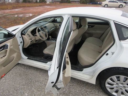 Used 2015 Nissan Altima 2.5 S w/ Power Driver Seat Package image 5