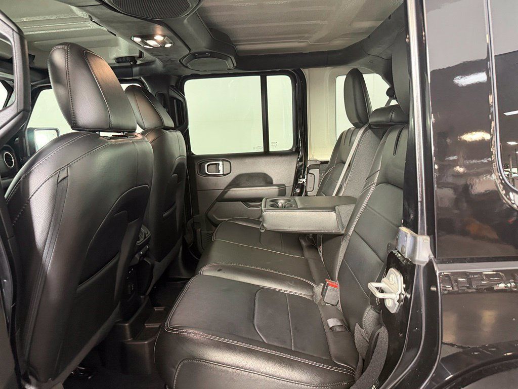 Used 2023 Jeep Wrangler Unlimited Sahara w/ Safety Group AWD/4WD image 19