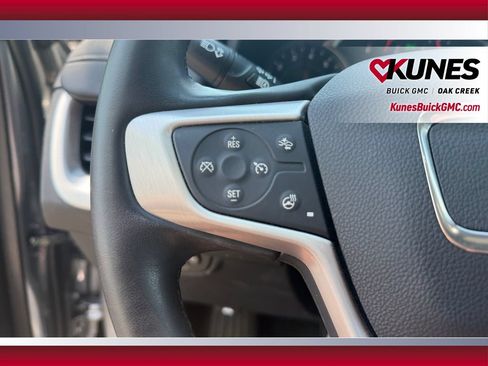 Used 2024 GMC Terrain SLT w/ LPO, Floor Liner Package AWD/4WD image 17