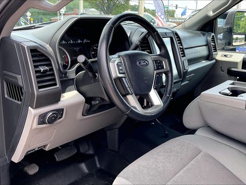 Used 2020 Ford F250 XL w/ STX Appearance Package AWD/4WD image 13