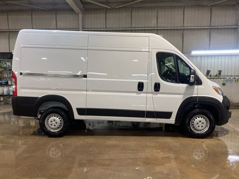 New 2026 RAM ProMaster 1500 w/ Convenience Group image 2