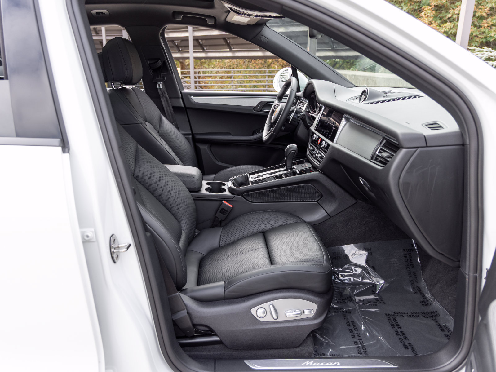 Used 2026 Porsche Macan AWD/4WD image 66