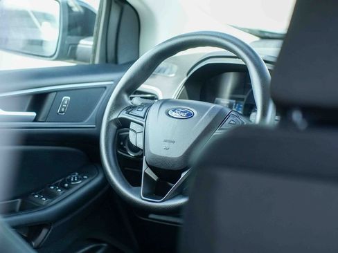 Used 2024 Ford Edge SE w/ Black Appearance Package AWD/4WD image 21