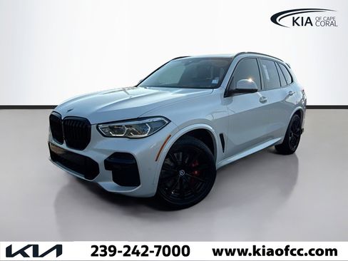 Used 2022 BMW X5 M50i w/ Executive Package image 1