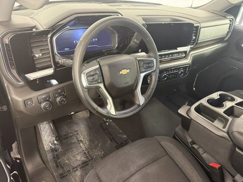 Used 2024 Chevrolet Silverado 1500 LT AWD/4WD image 15