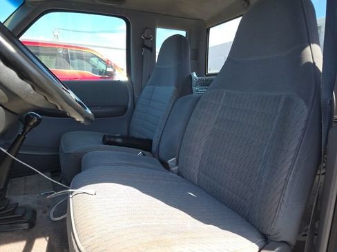 Used 1994 Ford Ranger XLT AWD/4WD image 9