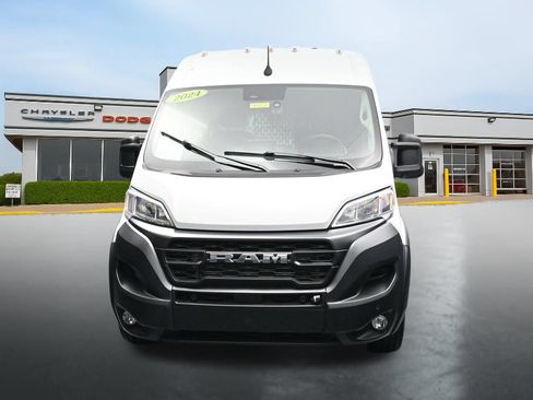 Used 2024 RAM ProMaster 2500 w/ Premium Convenience Group FWD image 8