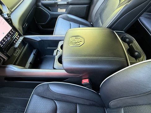 Used 2023 RAM 1500 Laramie AWD/4WD image 30