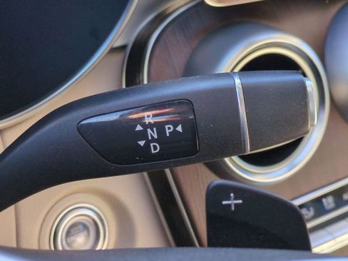 Used 2021 Mercedes-Benz GLC 300 4MATIC image 19