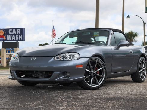 Used 2004 MAZDA MX-5 Miata MAZDASPEED w/ Grand Touring Pkg image 1