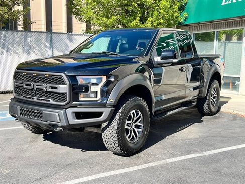 Used 2017 Ford F150 Raptor w/ Equipment Group 802A Luxury image 3