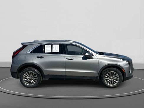 Used 2024 Cadillac XT4 Premium Luxury AWD/4WD image 3