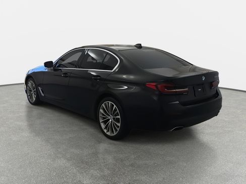 Used 2023 BMW 530i w/ Convenience Package image 7