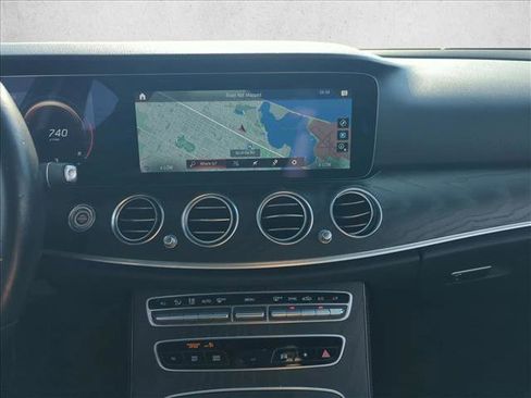 Used 2021 Mercedes-Benz E 350 Sedan image 12