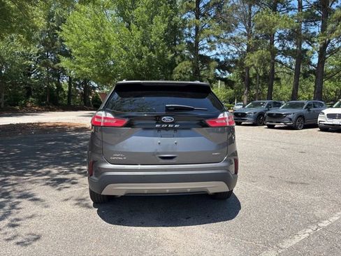 Used 2022 Ford Edge SEL AWD/4WD image 5